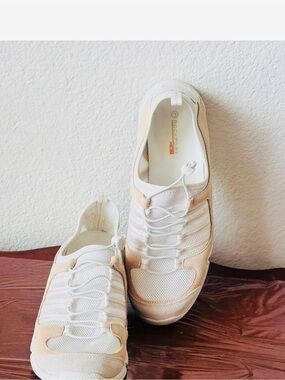 Rockport Women Slip-On Sneakers — White & Beige